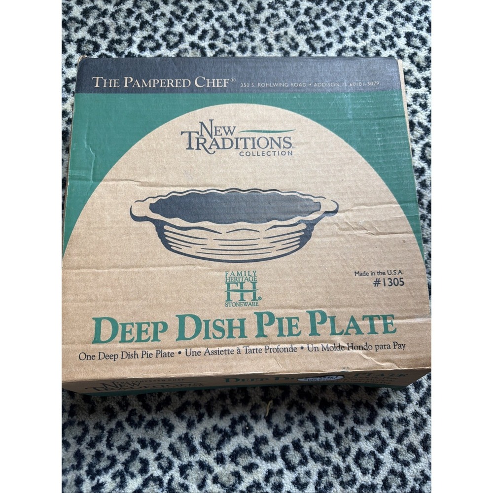 Pampered Chef Deep Dish Pie Plate Stoneware 1305 Traditions Collection In BOX